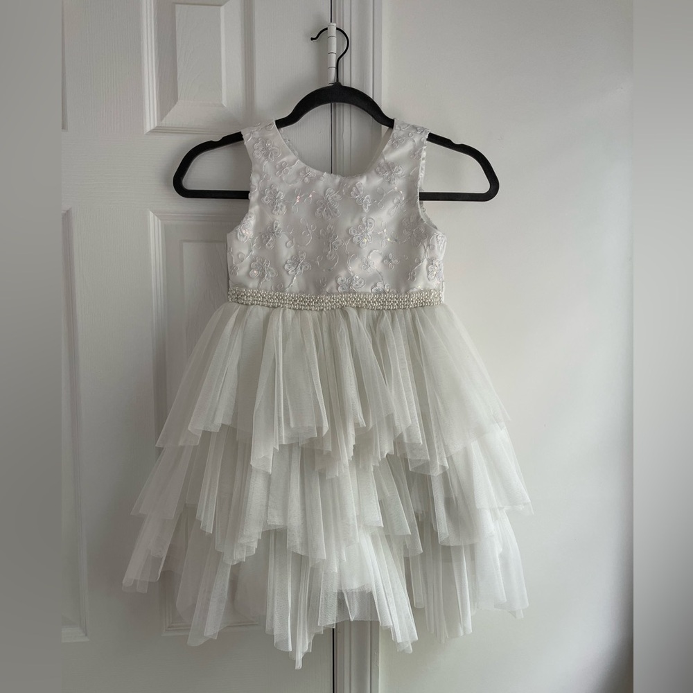 Bonnie Jean Ivory Tiered Tulle Sleeveless A-Line Flower Girl Dress Size 6